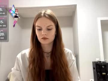 Odelynacrook, 18 years old, GOAL: tease you my short and take off [111 tokens remaining] Welcome to my room! #feet #blonde #18 #shy #new, webcam photo
