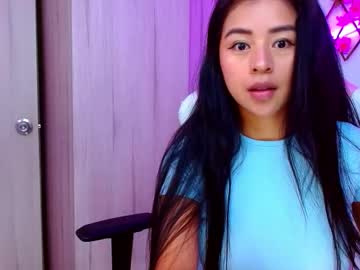 Squirting cam girl Oficialraquel age 23 yrs live now