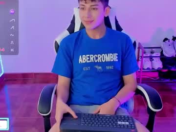 Oliver_kyy, 19 years old, GOAL: SHOW HARD COCK [40 tokens remaining] Welcome To My Room Lovense Tip Goals #new #bigcock #cum #lovense #young, webcam photo