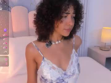Squirting cam girl Oshun_25 age 21 yrs live now