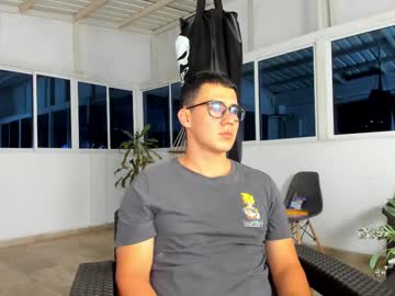 Muscle cam star Owengray2_, 28 yrs