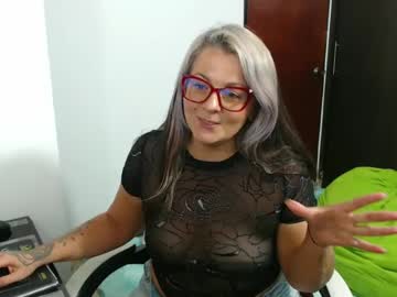 Perlagoloza05 • analdildo42y • el pais de las maravillas • private
