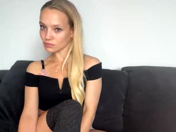 Petiteelina, 21 years old, My Private Shows is Where it gets freakkyy ;) #teen #18 #blonde #petite #small, webcam photo