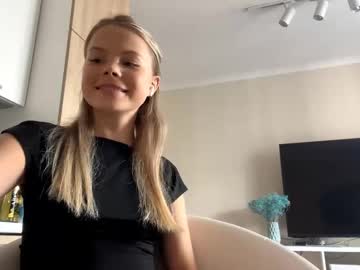 Phantom_gasp, 18 years old, Goal: Tease with my skirt! Hey CB, i am Kim! #new #shy #18 #cute #skinny [104 tokens remaining], webcam photo