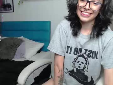 Phiaa_, 24 years old, Want to know what I'm doing here? You'll find everything in my profile description. #young #teen #lovense #skinny #squirt [600 tokens remaining], webcam photo