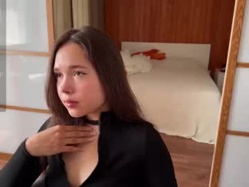Plumybun, 19 years old, hey I'm Acey! My LOVENSE is ON! Goal: Take off my shorts! #natural #young #teen #skinny #new [63 tokens remaining], webcam photo