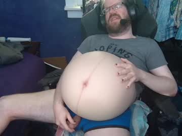 Pregnantpup • kink38y • New York, United States • public
