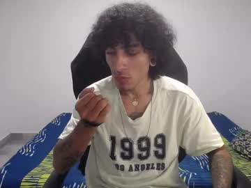Present_the_magic big cock cam stud 23 yrs streaming live