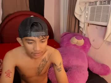 Prettyboy_asian, 19 years old, Hi im mark and im just new here wanna and play my cum! #asian #twink #new #bigcock #skinny #student [554 tokens remaining], webcam photo