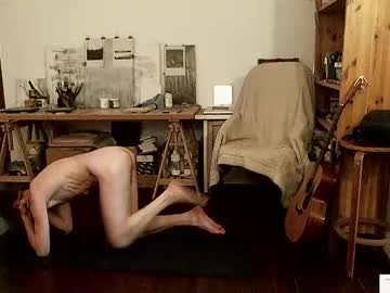 Princesse_slut • brat • Europe • public