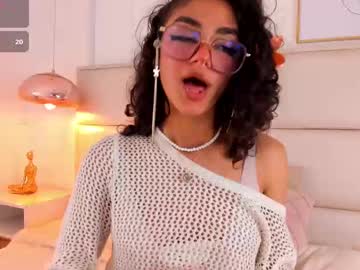 Puffy_hearth, 18 years old, Have a new experience with me ??A very sexy and playful girl #young #hairy #feet #teen #18, webcam photo