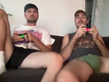 Live cam performer Pupboy1121 streaming now