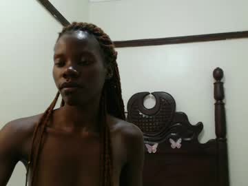 Squirting cam girl Pureseducxion age 25 yrs live now