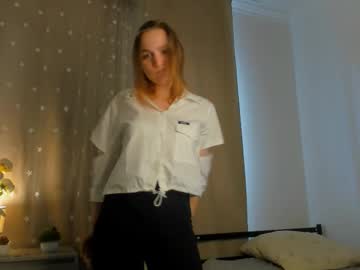 Rachealcezar, 18 years old, Goal: Lower shorts and squeeze my ass |  Hi guys, I'm Mia, my PVT is open, welcome <3 |   #bigboobs #cute #teen #new #shy [43 tokens remaining], webcam photo