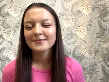 Raneeleuthold, 18 years old, Goal: take off shorts! yay! Welcome my name is Mary! #shy #18 #young #teen #new [50 tokens remaining], webcam photo
