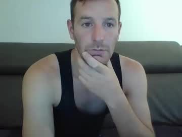 Live gay cam model Rattaman00733 yrs streaming now in HD