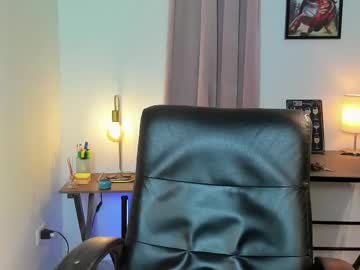 Reborn_phoenix1, 18 years old, Take out all my milk, enjoy it #bigcock #latino #young #lovense #cum [1100 tokens remaining], webcam photo