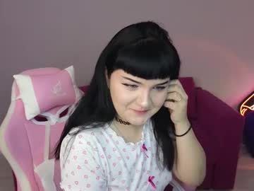 Rileytorres, 18 years old, Good stream Riley? [14 tokens left] Welcome to my room ? #new #shy #young #18, webcam photo