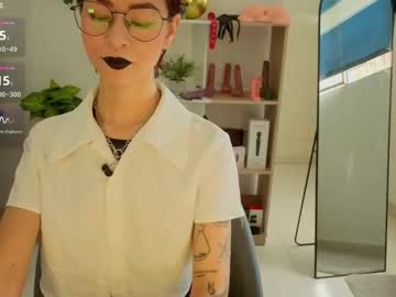 Skinny Asian cam girl Rosse_98_ live in HD