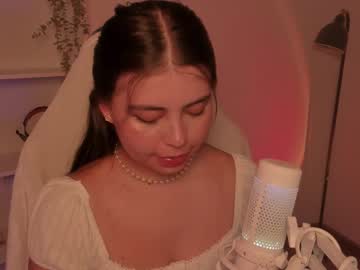 Rossieconnor, GOAL: Put the bikini [80 tokens remaining] ? Rossie´s Back ? #teen #new #lovense #asmr #shy, webcam photo