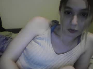 Roxiethefox • new • United States • public