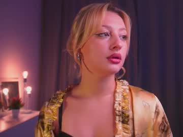 Rue_novella, 19 years old, Your personal relax day <3  goal :   Let my lips drive you crazy / Playful show with sincere emotions and nice music #young #skinny #teen #bigass #shy [38 tokens remaining], webcam photo