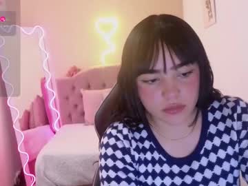 Safira_tay, GOAL: naked + striptiease [111 tokens remaining] Welcome to my room!? help me with my first tips 5/55/555/5555? #asian #18 #shy #bigass #new, webcam photo