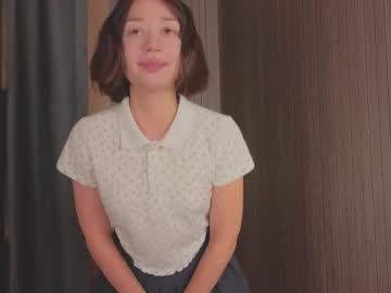 Saintlouren, 18 years old, Goal: Kiss youuuuuu ! ^-*   ?? I'm Lizzy, a little #shy about my #smalltits because I'm #18 yo i am #teen #cute girl here! [0 tokens remaining], webcam photo