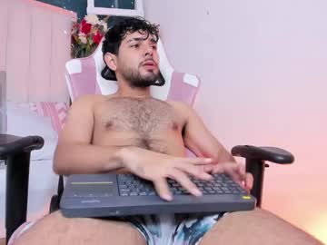 Hairy cam model Samir_bear, 21 yrs live now