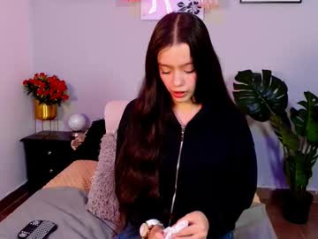 Samyy_gomez, show tits  ? [100 tokens left] #fuckmachine #footjob #petite #daddysgirl #18, webcam photo