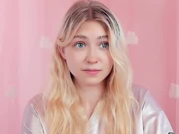 Sandyacerno, 18 years old, Hello CB, These are my first steps! Goal:Eye close to cam  #new #18 #cute #natural #young [15 tokens remaining], webcam photo