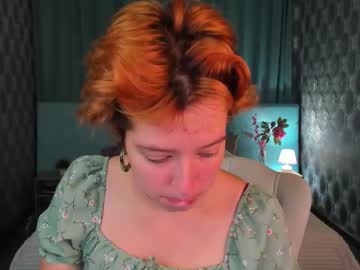 Sara_frayy, 19 years old, GOAL: Take a look at my cleavage [70 tokens remaining] Welcome to my room! #bigass #shy #skinny #smalltits #new, webcam photo