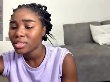 Muscle cam star Sara_muscle, 19 yrs