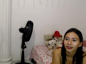 Saralean604, 19 years old, finger in the ass [15 tokens left] #skinny #teen #18 #shy #smalltits, webcam photo