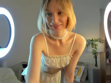 Catch me live as Sarilit, age 21 yrs in premium male cam shows