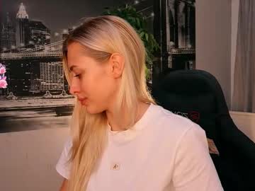 Sayselena, 18 years old, GOAL: Air kiss? [55 tokens remaining] Welcome to my room! #bigboobs #blonde #cute #lovense #new, webcam photo