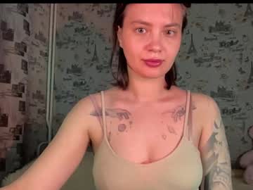 Scarletpetal, #nonude #shy #tease #young #natural Today Scarlett is with you in a fabulous transformation into Harry Potter! Slytherin or Gryffindor? What will you choose?, webcam photo