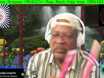 Scifidiscoguy, 50 years old, ????Happy!?Sci-Fi Saturday!?Chat live! Say Hi!?Lets Chill! #mature #ebony #new #daddy #games, webcam photo