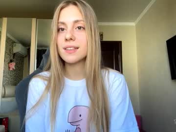 Seancalcao, 18 years old, Goal: Lift up my top and show my bra / My name is Olivia, new experience to me, hope it turns out well. #blonde #bigboobs #teen #new #shy [101 tokens remaining], webcam photo