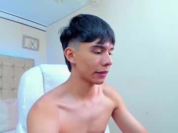Sebastian_wolf, 19 years old, estriper [200 tokens left] stay in underwear #latino #18 #new #skinny #young, webcam photo