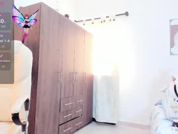 Live Milf Selena_luxs, 27 yrs - Hot Milf Cams