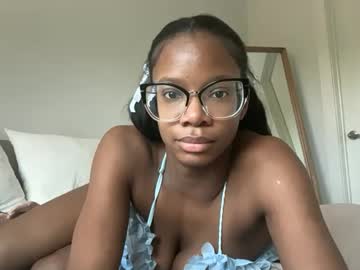 Serenitybee • ebony22y • Serenity's Creamy World • public