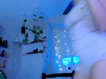Live cam performer Sexyashley_21 streaming now