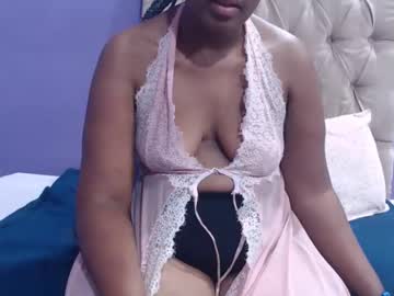 Best Female Sex Cams model Sexycurveyass live now
