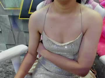 Sexyislive, 21 years old, GOAL: Twerk [59 tokens remaining] Welcome to my room! #new #indian #asian #dildo #fit, webcam photo