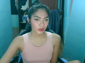 Skinny Asian cam girl Sexyxenaaa live in HD
