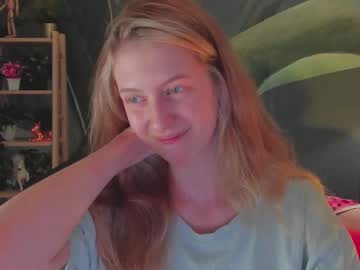 Sharonevansi • smoking25y • u heart? • public