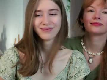 Live cam performer Sheridanbuczynski streaming now
