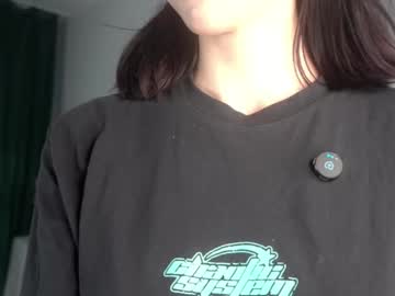 Signehinz, 18 years old, MY GOAL:Tease with booty ! Hey, I'm Eva. I'm #bigboobs #teen #18 #shy #cute [39 tokens remaining], webcam photo