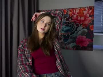 Silviadagley, 18 years old, Goal:suck fingers~ I'm Sia! Want to feel braver, will you help me?  #18 y.o. #new #natural #teen #shy [69 tokens remaining], webcam photo
